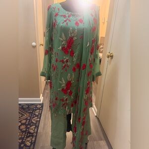 Indian Pakistani 3pc Green Floral Embroidered Outfit